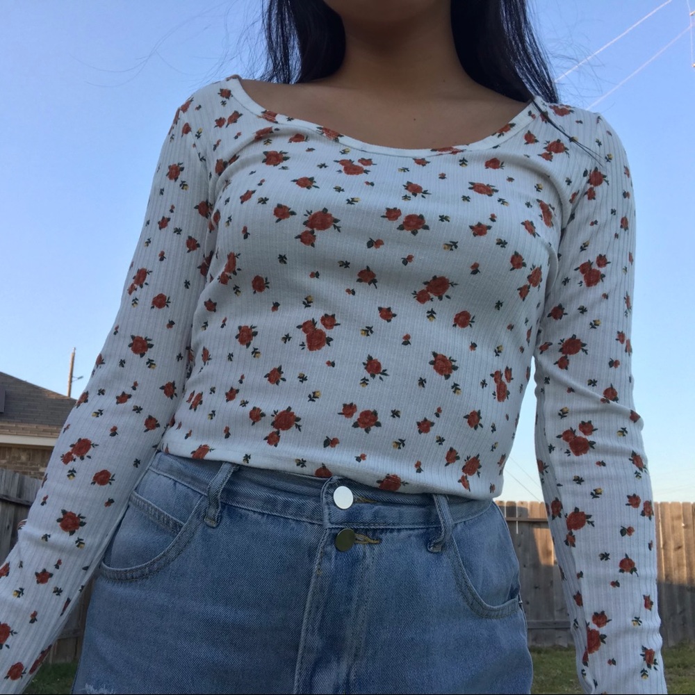Rose Pattern Long Sleeve Shirt 🌹.